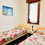 Flat A Few Steps From The Sea * Бибионе