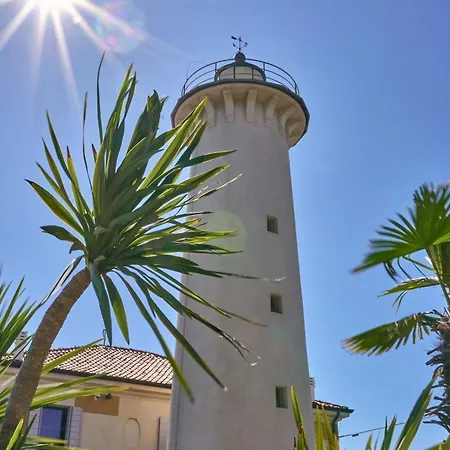 Flat A Few Steps From The Sea * بيبيوني